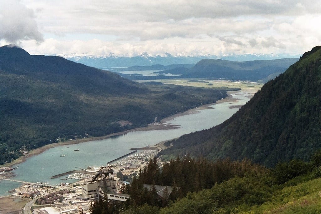 Vista del tranvía de Mount Roberts de Juneau